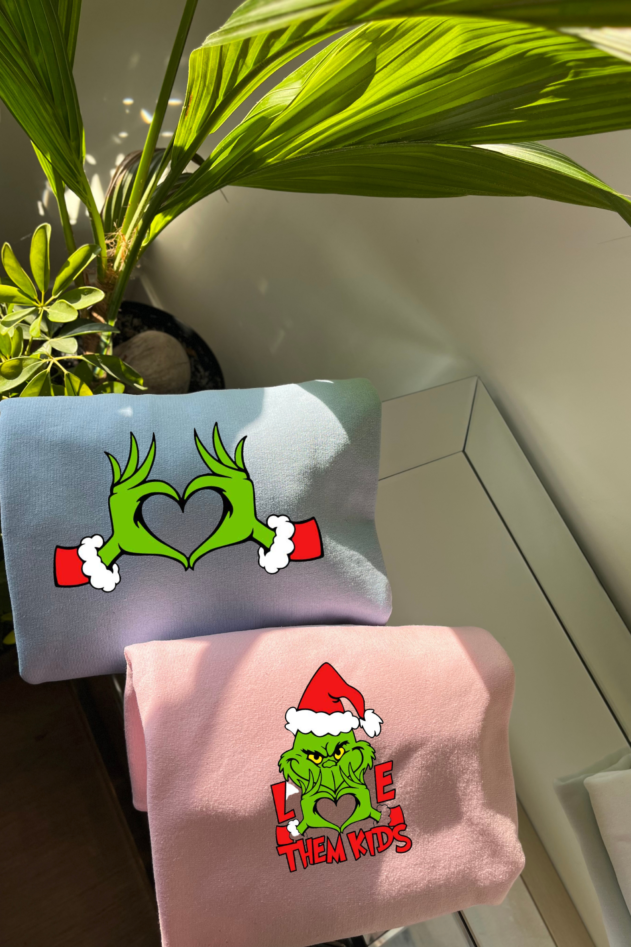 Bluza z haftem Grinch Hands - obrazek 2