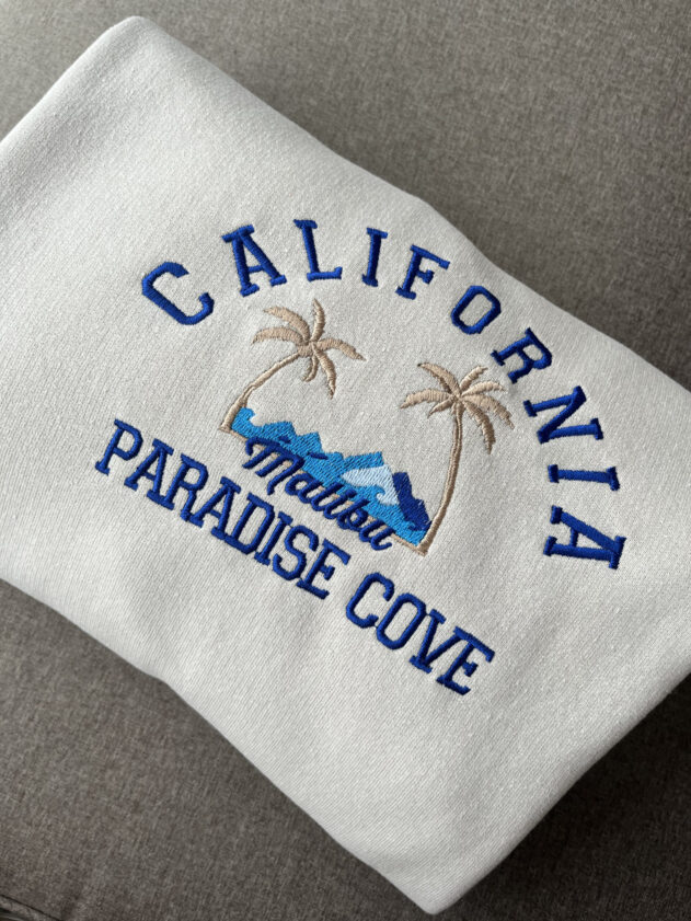 Bluza z haftem California Paradise Cove - obrazek 2