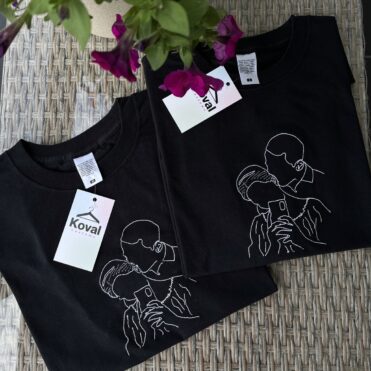 Haftowana bluza ze zdjęcia-kontury